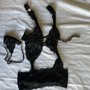 Frederick's of Hollywood Black Lace Bra Set